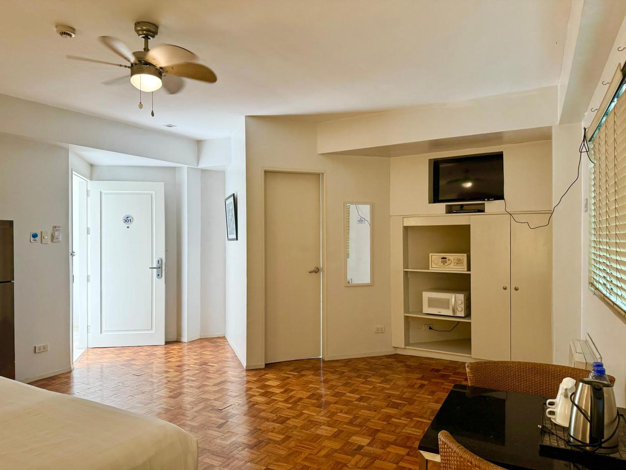 מנילה The Clipper House, Poblacion Makati מראה חיצוני תמונה